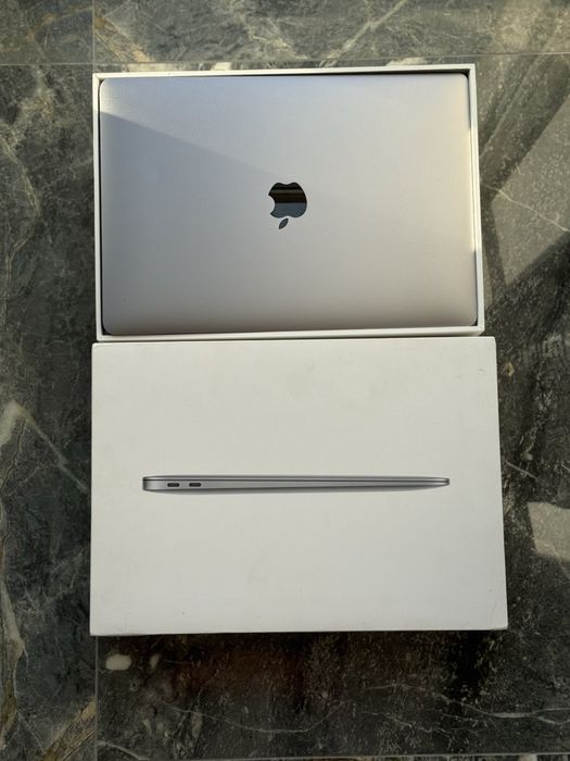 Macbook air 2019 8/128