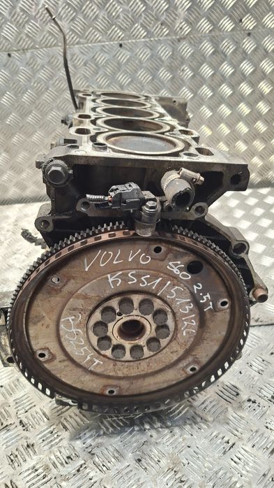 Blok Silnika Z Wałem I Tłokami Volvo S60 2.5T B5254T