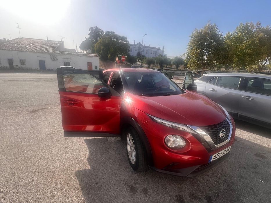 Nissan Juke vermelho como novo
