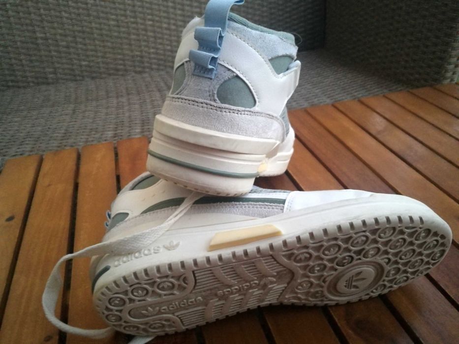 Adidas buty sportowe adidasy 39 1/2 damskie wiązane biało seledynowe