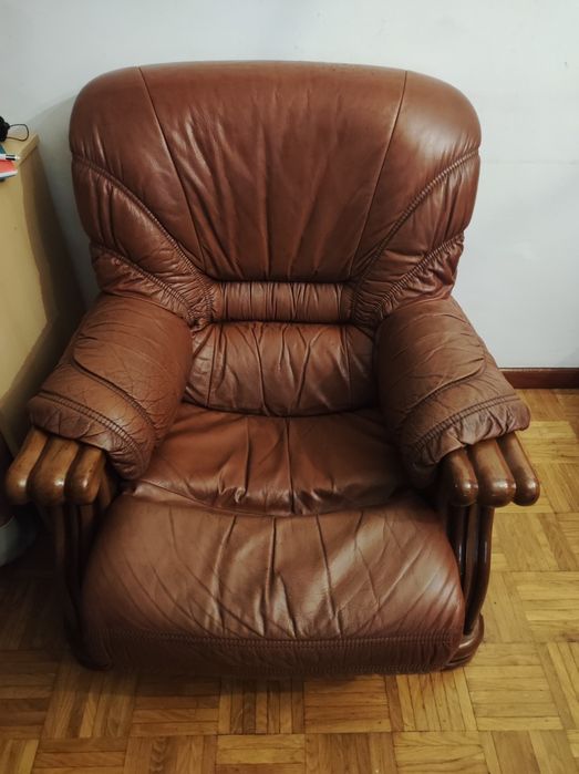 Vendo 2 Sofás em Pele