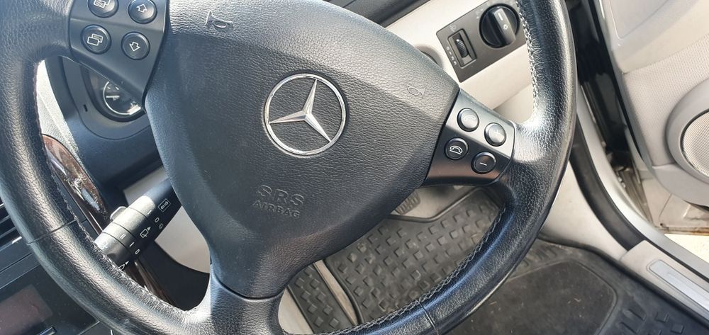 Mercedes A150 (peças)