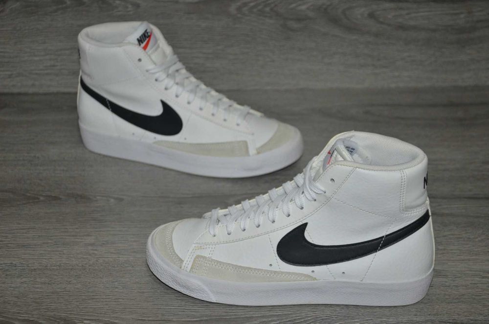 Продам кросівки Фірма Nike .