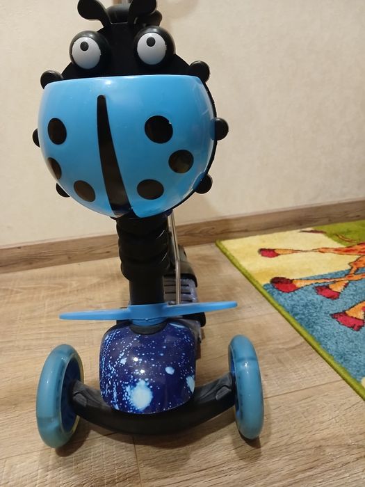 Дитячий самокат для хлопчика