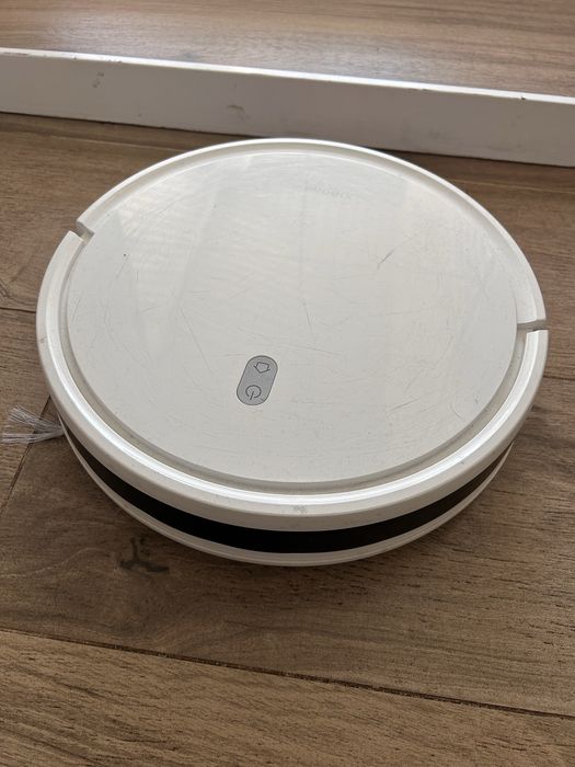 Робот пилосос миючий XIaOMI Robot Vacuum E10