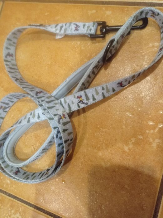 Поводок для собаки середньої і малої порід