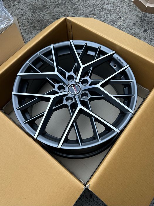 5x114.3R19 8J ET:40 DIA:72.6 Нові оригінальні диски Borbet BY