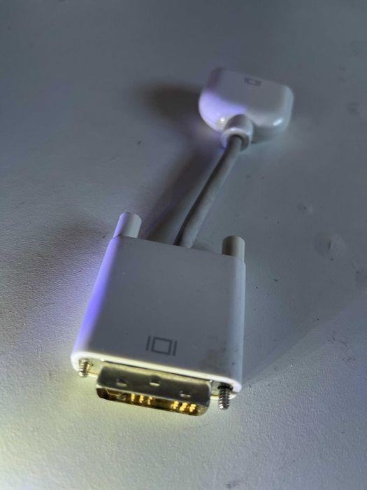 Adaptador DVI para VGA da Apple