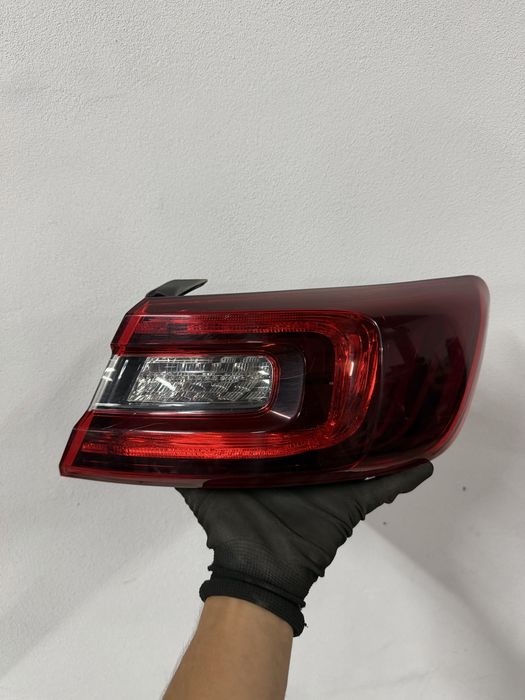 Farolin Traseiro Direito Renault Talisman