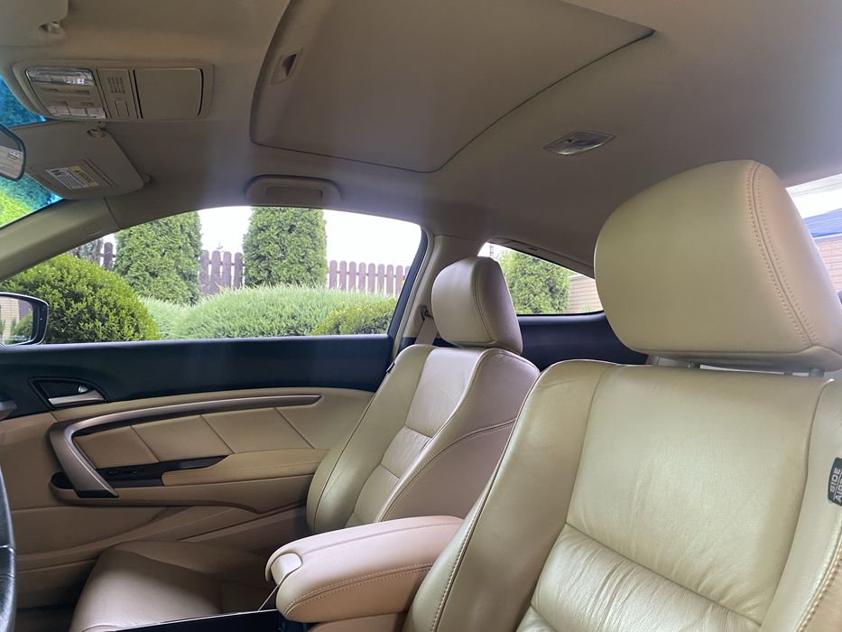 Хонда Аккорд Купе 3.5 2008г.