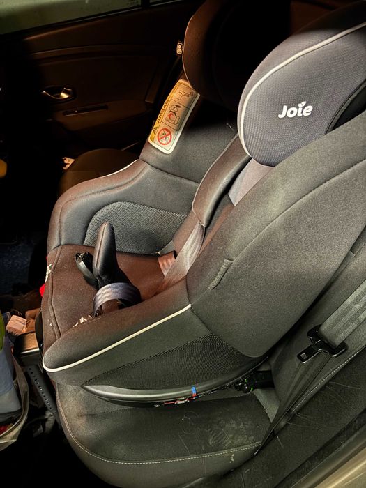 Fotelik samochodowy Joie spin 360 (2019)