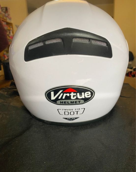 Capacete de mota branco