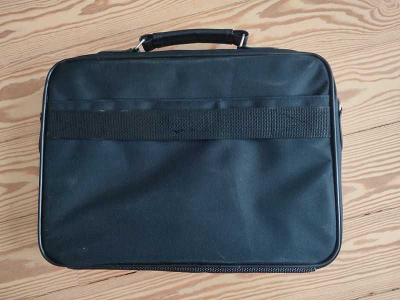 Czarna torba na laptopa Urban Factory 39 x 27 x 7 cm, 12-14,1 cali