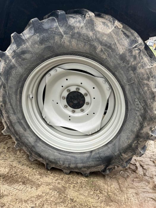 Ciągnik Valtra T 130