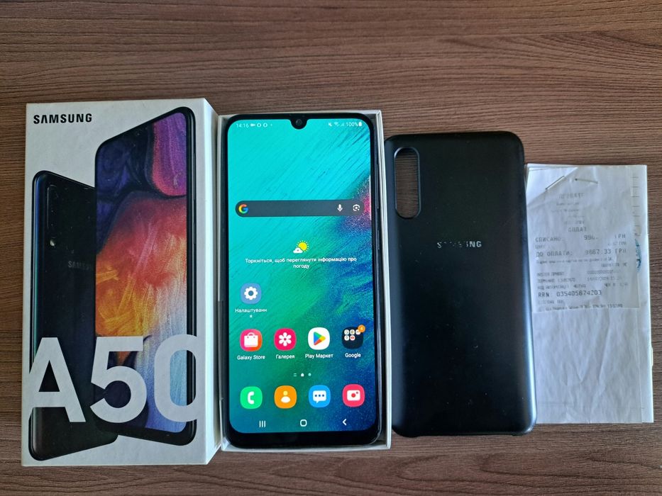 Продам Samsung A50 4/64gb