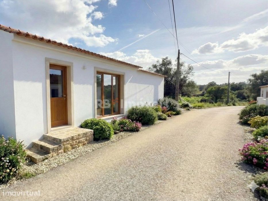 Casa de Campo para recuperar com logradouro - Peralva, Tomar