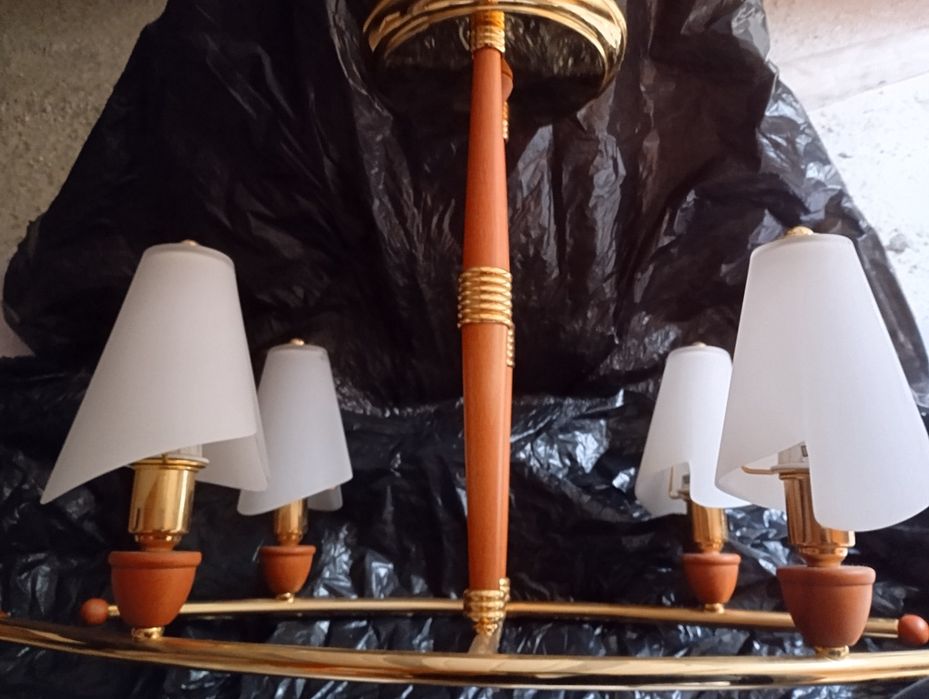 Candeeiro usado em ótimo estado