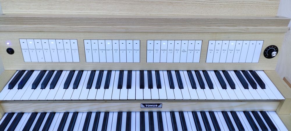 konsola Organowa Nowa, TONUS  SD 300 (małopolska).