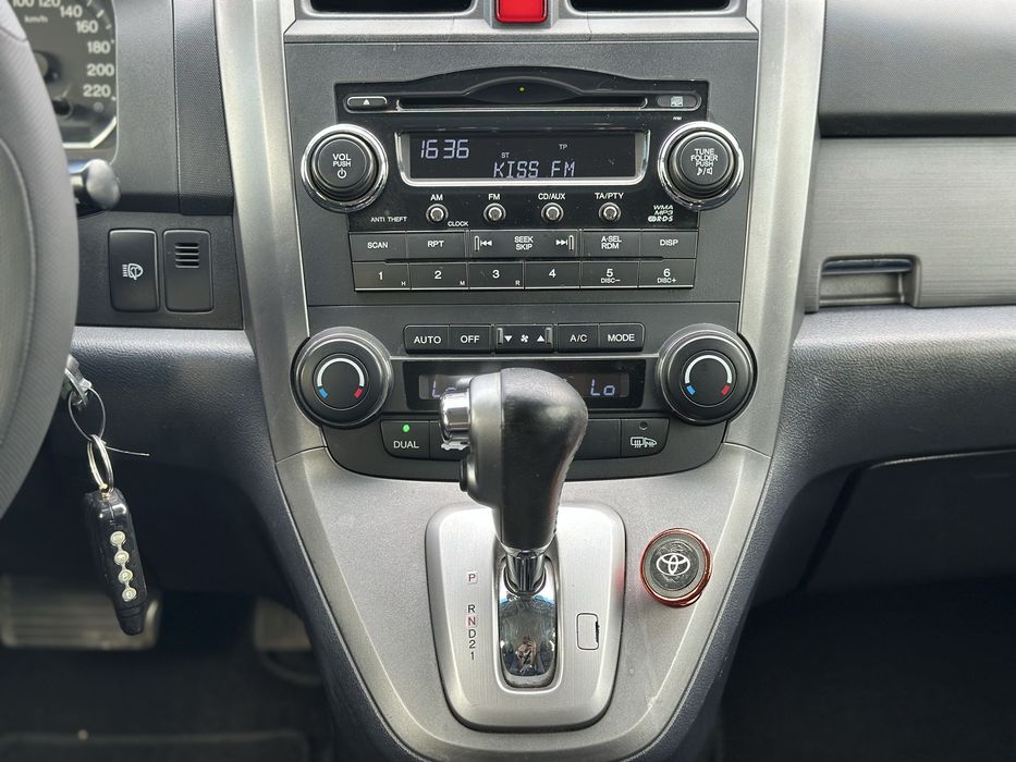 Продам Honda CR-V 2008