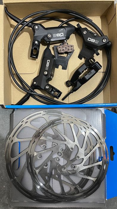 Hamulce sram db8 4 tłoczki tarcze