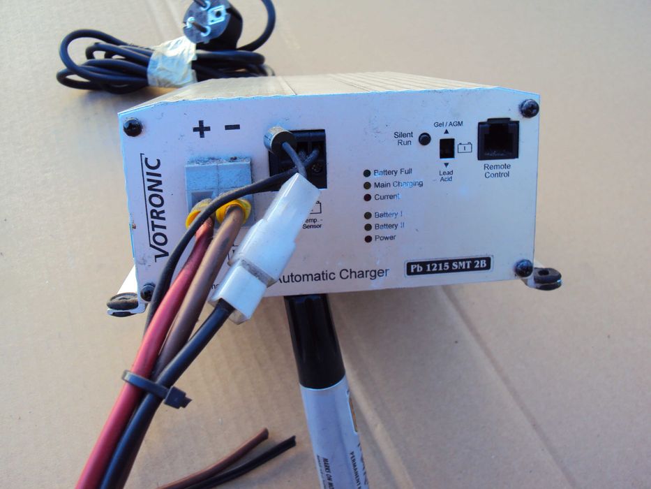 Ładowarka do akumulatorów Kamper Kemping VOTRONIC 1215 SMT 2B 12 V 15 A