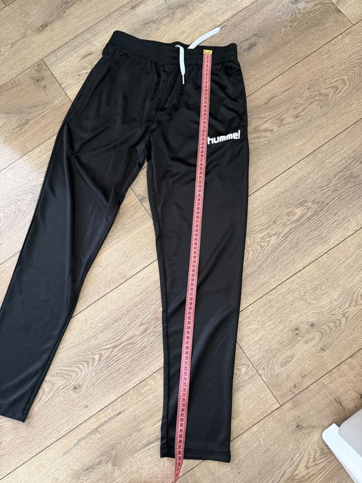 komplet Hummel spodnie i bluza 164 czarny