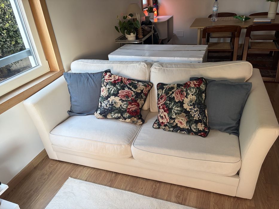 Sofá Branco IKEA