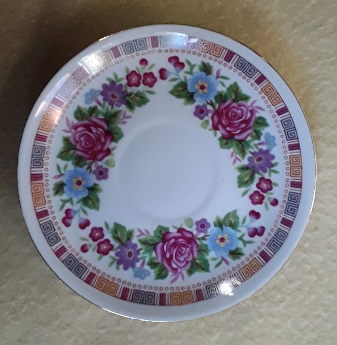 Chávena + pires em porcelana Chinesa, made in China