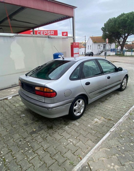 Renault Laguna 1.6 16V
