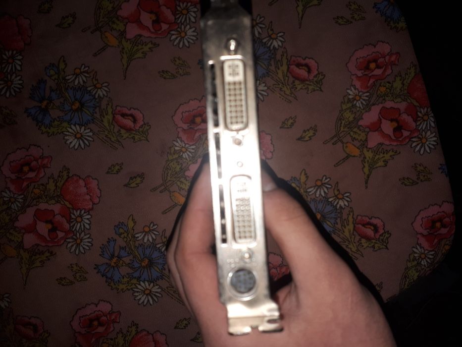 Видеокарта  nvidia gt 8600 512mb