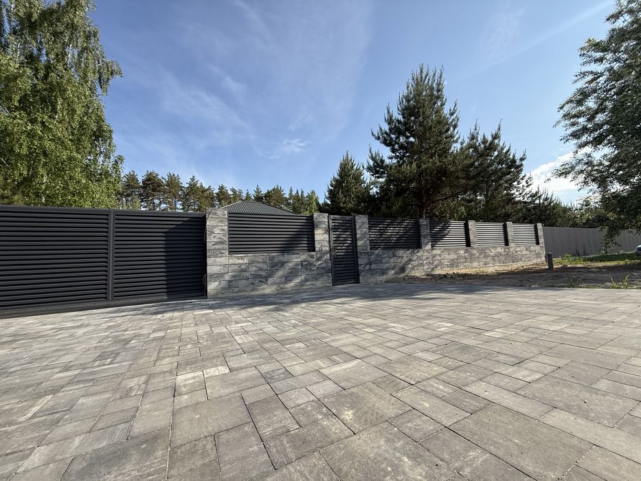 Продам будинок з ремонтом та бомбосховищем в Дмитрівці