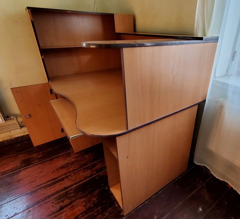 Компьютерный стол стенка, угловой стол