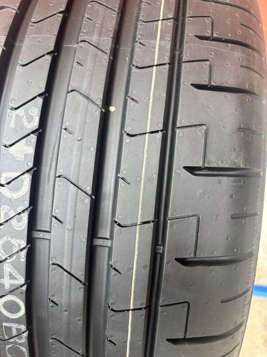 225/40/18 R18 Pirelli P Zero PZ4 літо 1 шт
