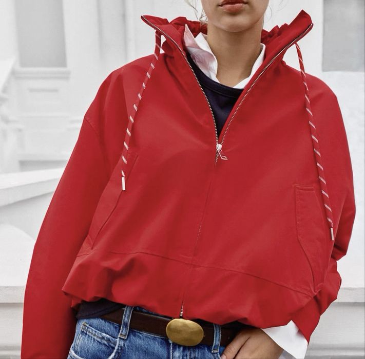 Крута куртка від Zara
