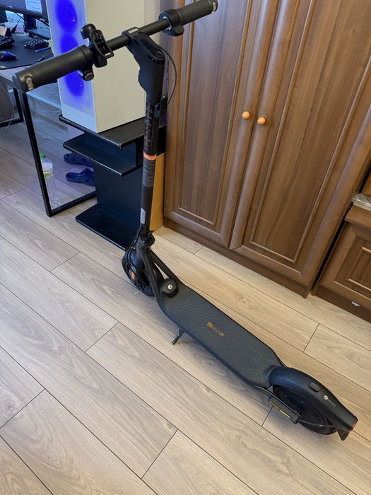 Ninebot F2 (32км/г)