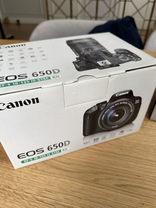 Canon EOS 650D + EF 40mm f 2.8