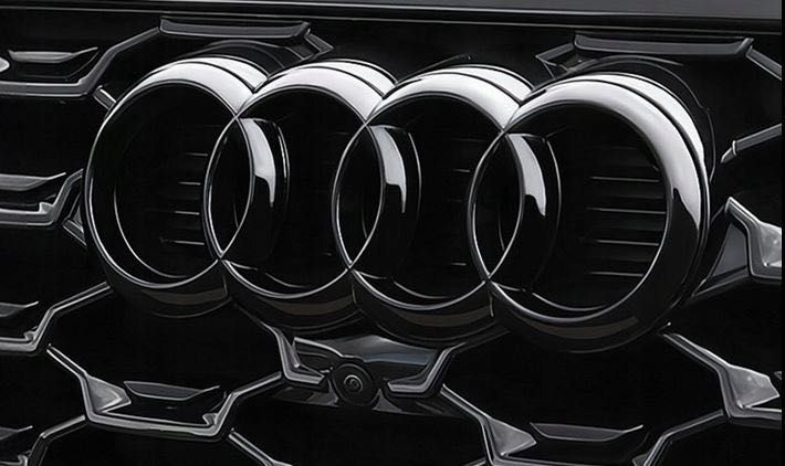 Znaczek Emblemat AUDI czarny połysk HIT wszystkie rodzaje AUDI! HIT