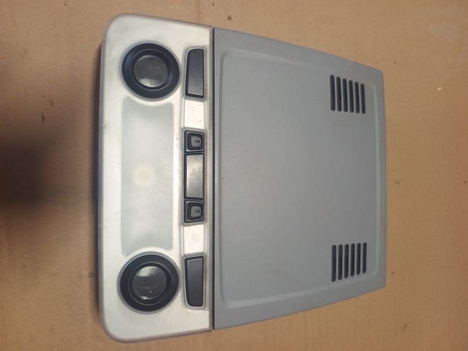 Lampka podsufitki Bmw e90 e91 e92 oświetlenie wnętrza e87 e81 e82