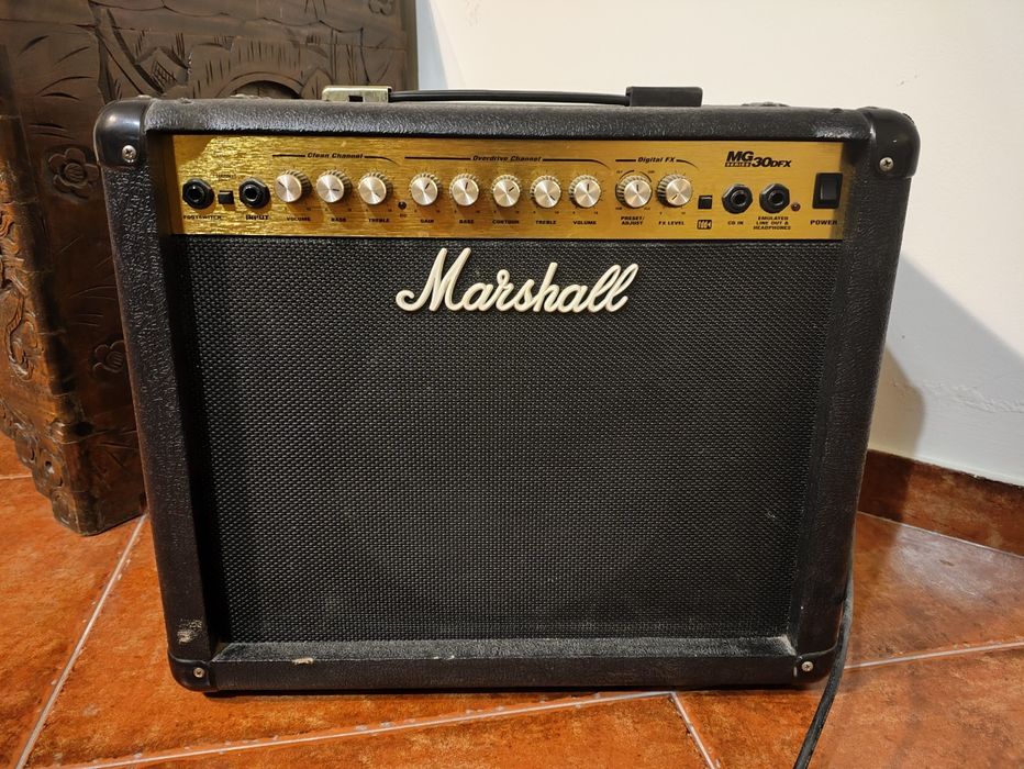 Amplificador - Marshall MG30DFX