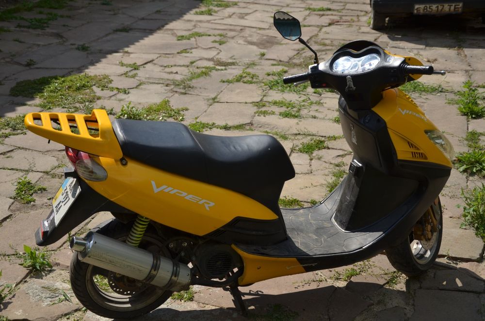 Продаю скутер Viper 150