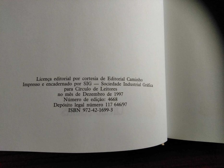 "Todos os nomes" de José Saramago