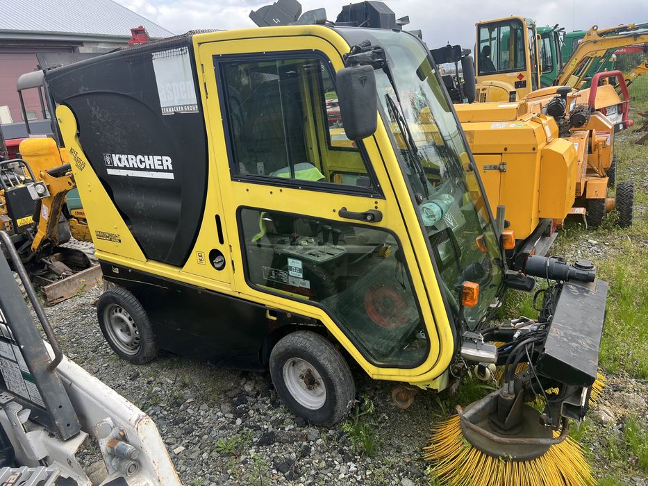 Zamiatarka spalinowa Karcher diesel