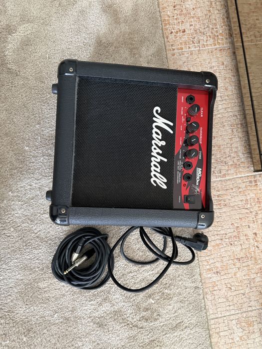 Pack Guitarra Elétrica Ibanez GIO GRG170DX + Marshall MG10KK Kerry King (Edição Limitada)