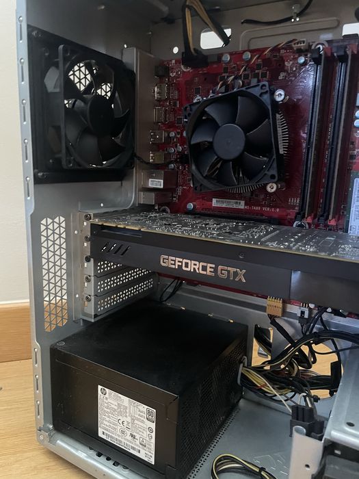 HP OMEN 880-176NS Intel Core i7-8700K/16GB/1TB+128GB SSD/GTX 1060