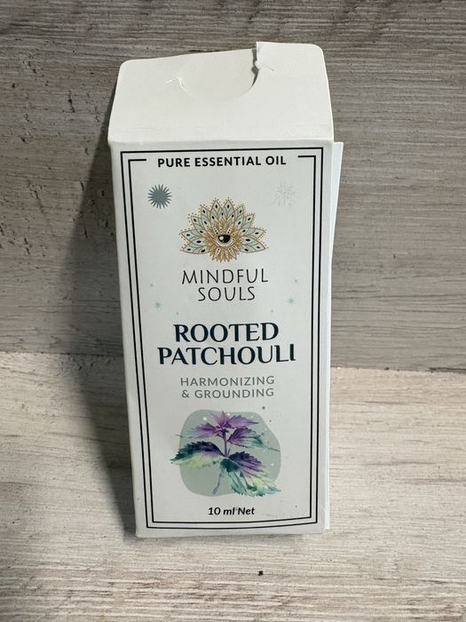 olejek eteryczny Mindful Souls Rooted Patchouli.