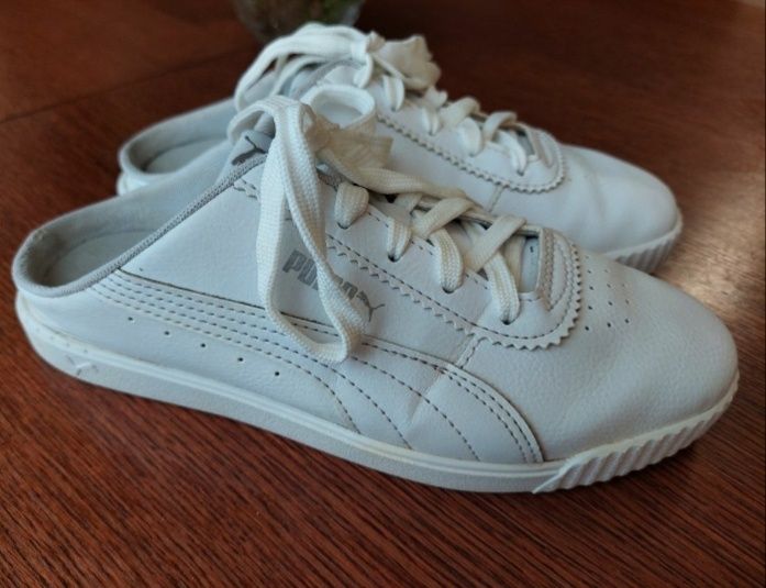 Жіночі кросівки Puma без п'яти