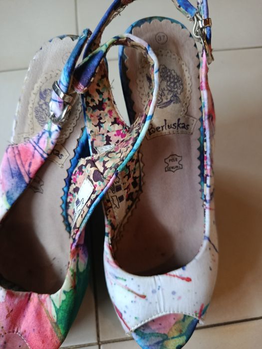 Sandália de verão multicolor