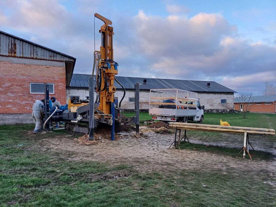 Буріння свердловин в граніті П'ятихатки