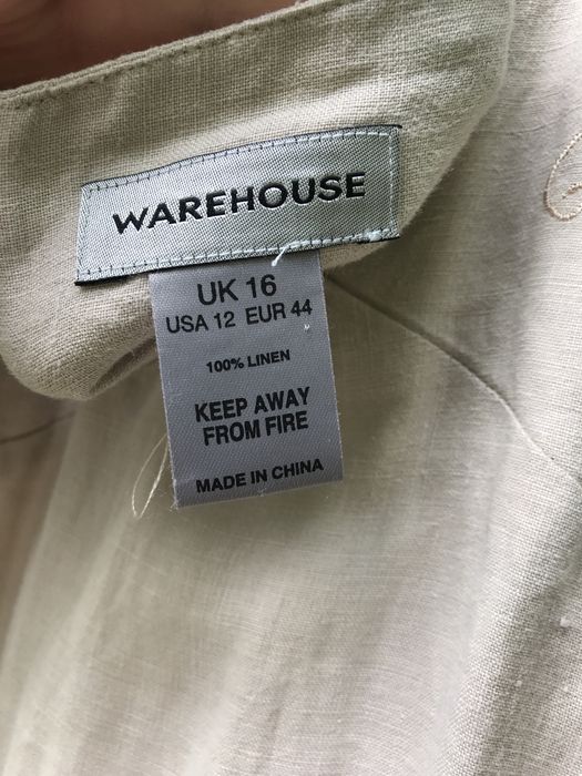 Летнее льняное платье с вышивкой от Warehouse плюс сайз