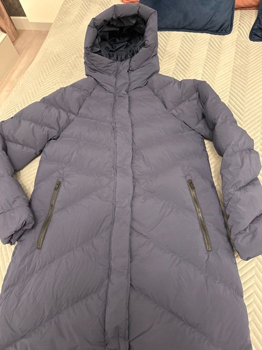 Płaszcz puchowy damski marki Jack Wolfskin, rozmiar S.